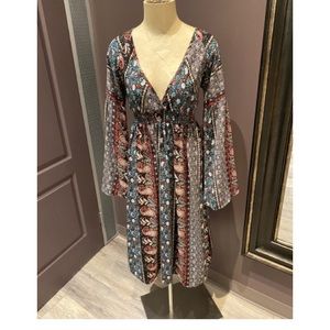 Midi, vneck paisley pattern dress